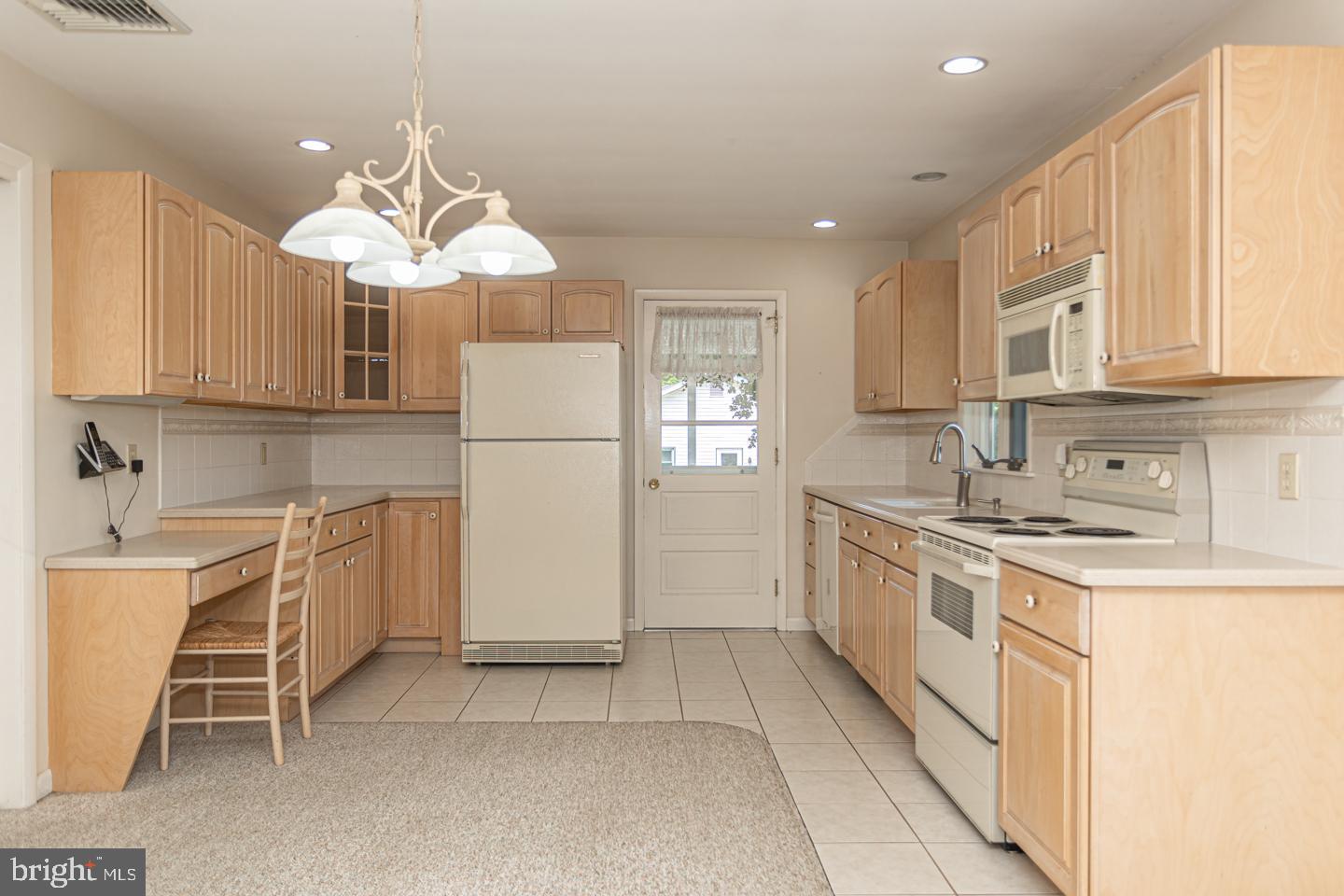 2041 West Rock Road Perkasie, PA 18944 - Photo 19 of 50