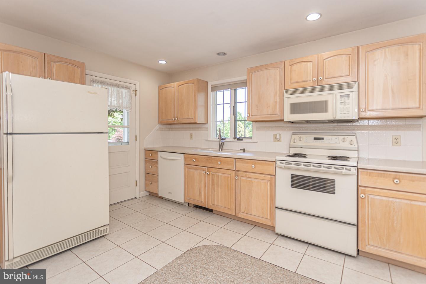 2041 West Rock Road Perkasie, PA 18944 - Photo 20 of 50