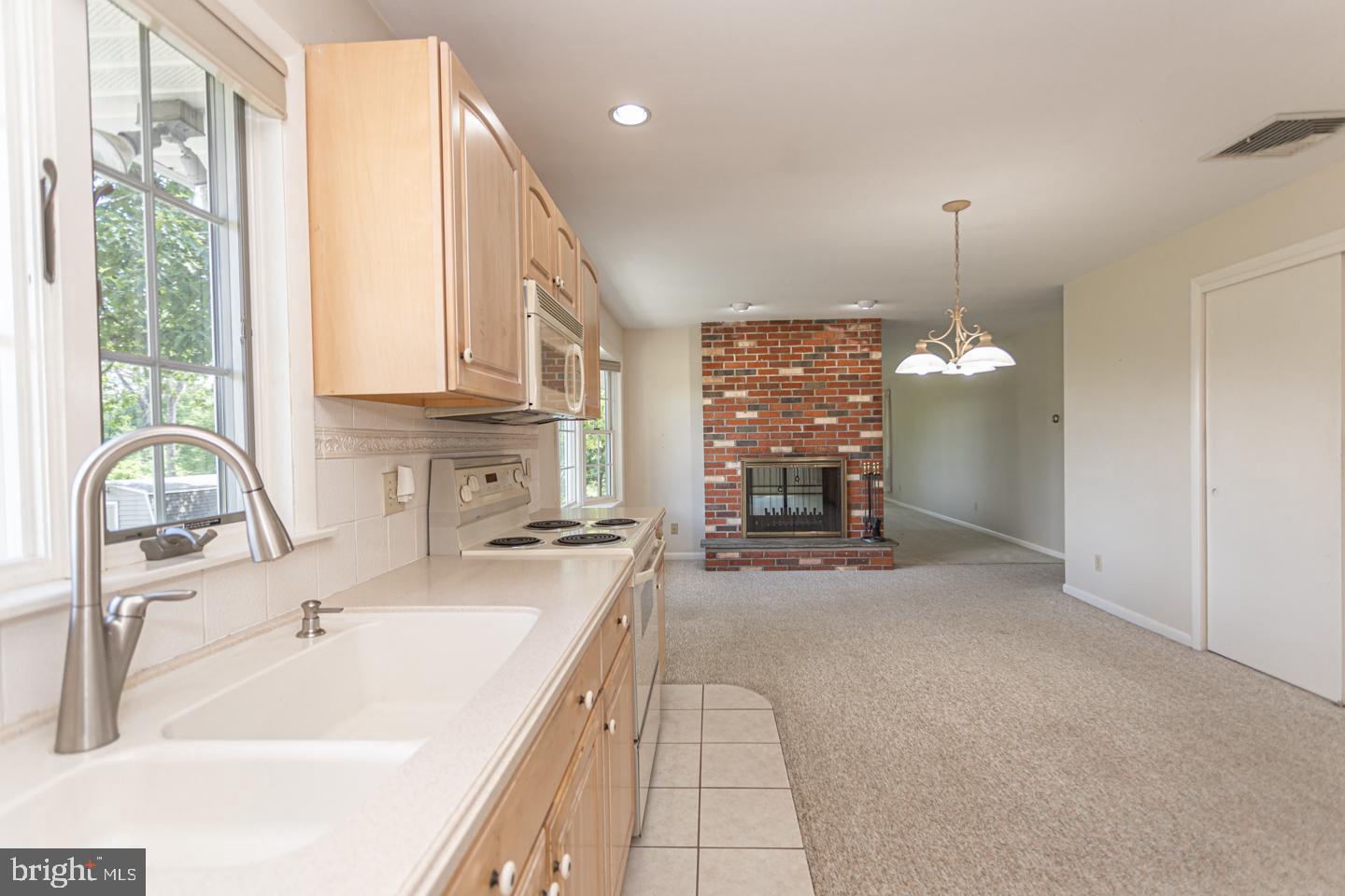 2041 West Rock Road Perkasie, PA 18944 - Photo 22 of 50