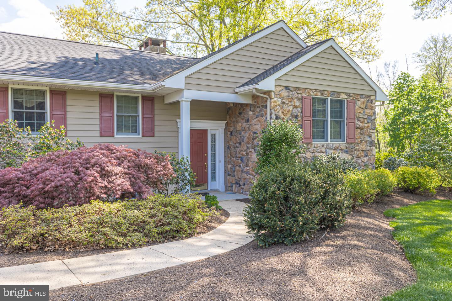 2041 West Rock Road Perkasie, PA 18944 - Photo 4 of 50