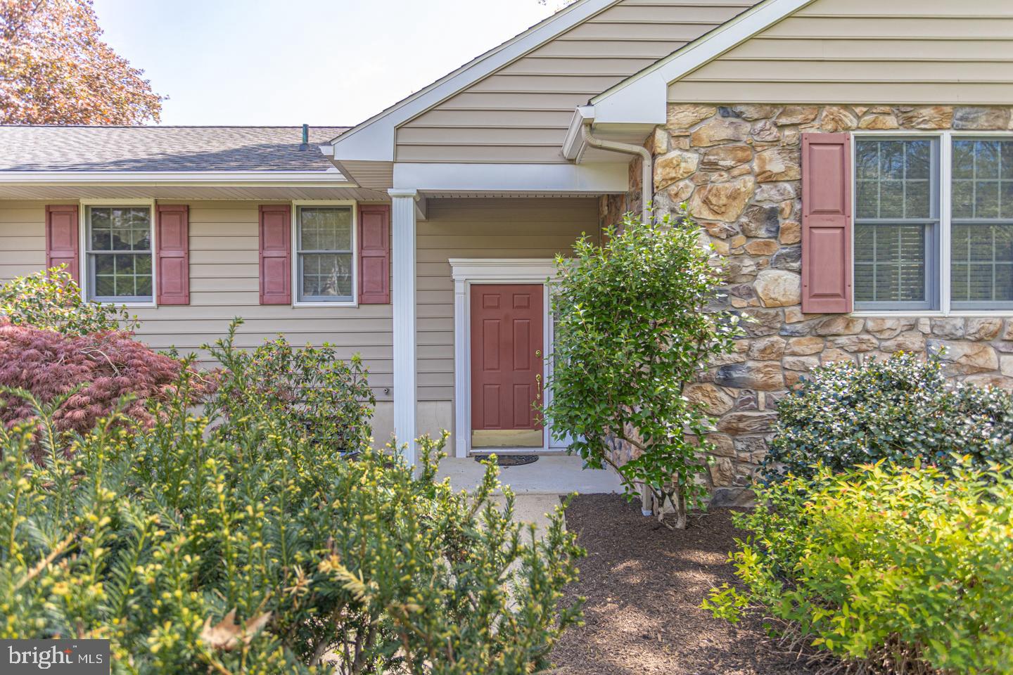 2041 West Rock Road Perkasie, PA 18944 - Photo 5 of 50