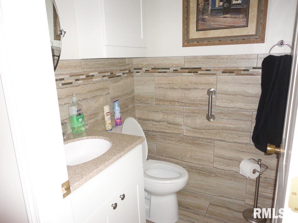 70 Taft Drive Rochester, IL 62563 - Photo 12 of 21