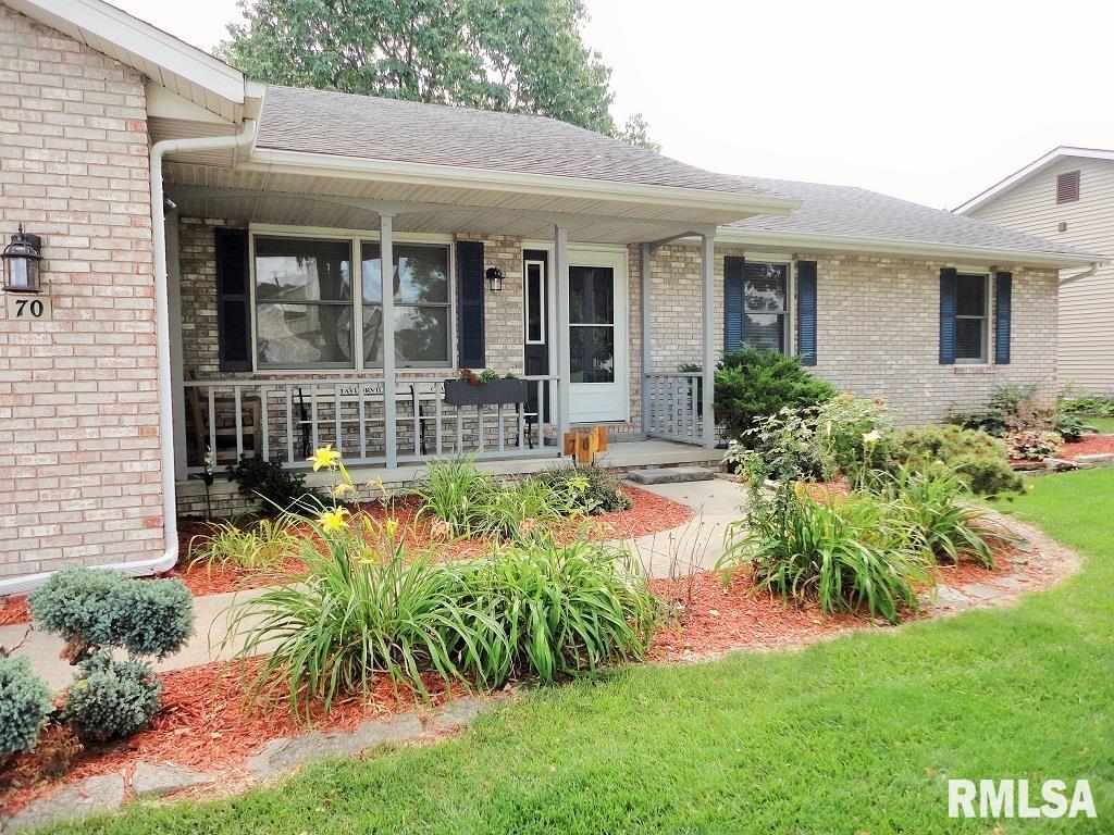 70 Taft Drive Rochester, IL 62563 - Photo 2 of 21