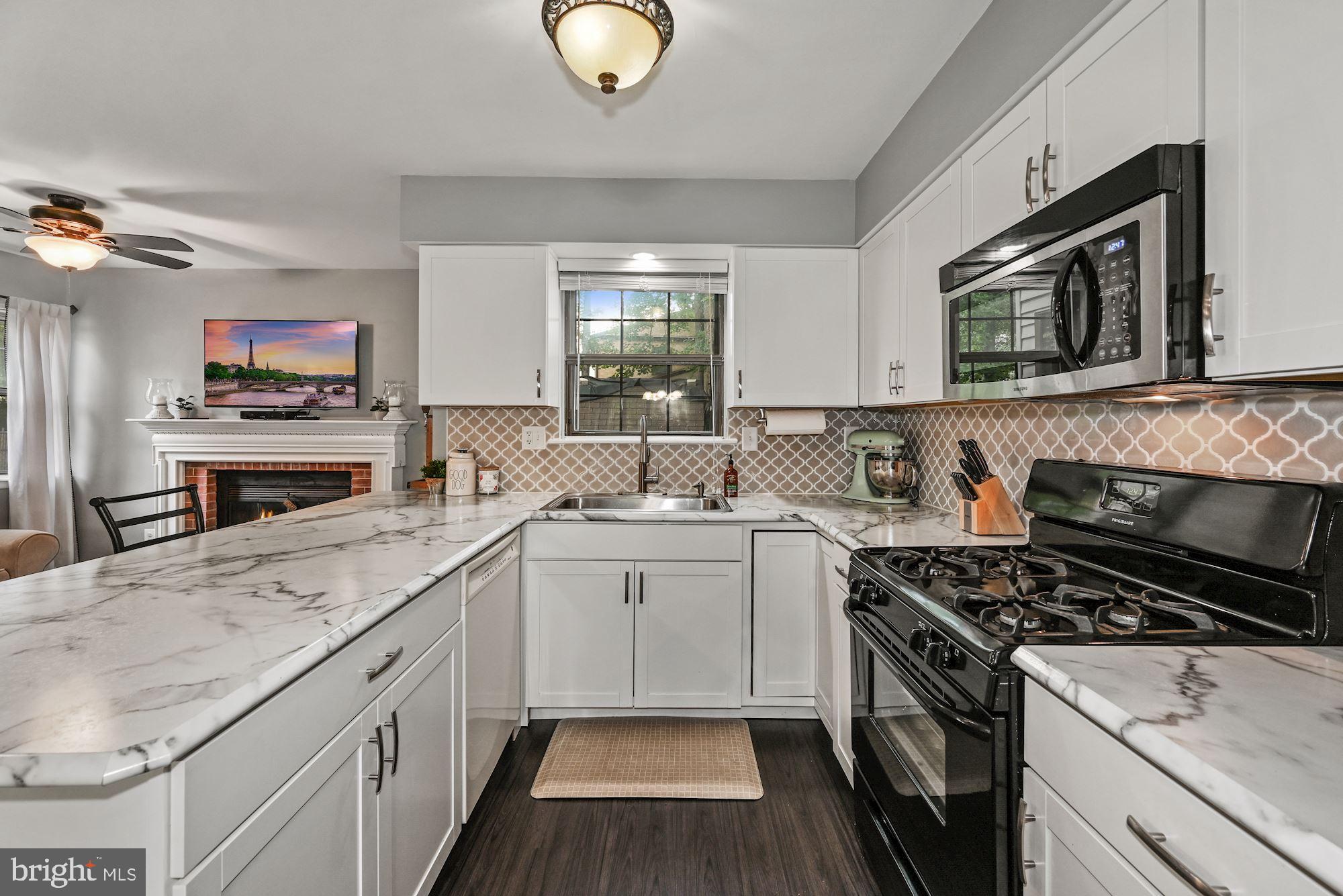 14 Christopher Road Voorhees, NJ 08043 - Photo 13 of 30