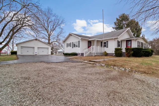 $275,000 | 10800 Highway 65, Cynthiana, IN 47612