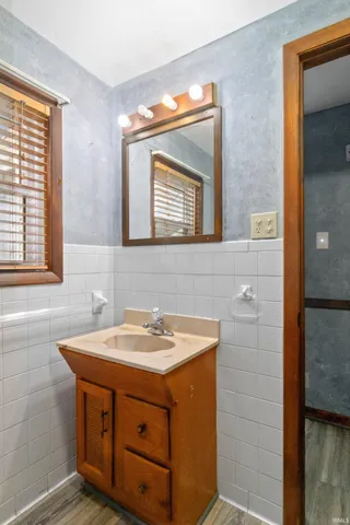 $275,000 | 10800 Highway 65, Cynthiana, IN 47612