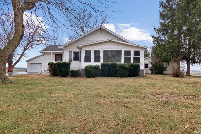 $275,000 | 10800 Highway 65, Cynthiana, IN 47612