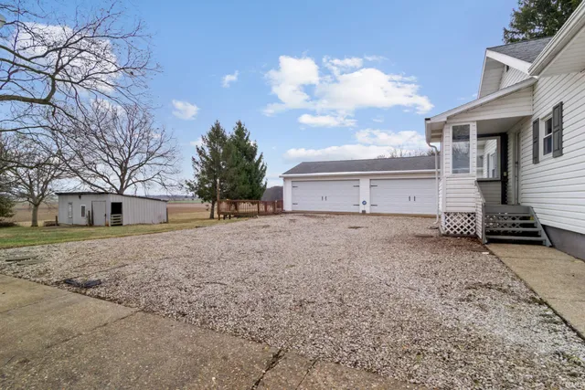 $275,000 | 10800 Highway 65, Cynthiana, IN 47612