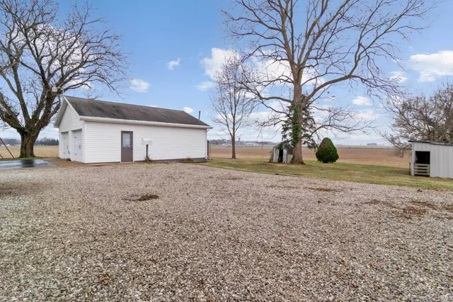 $275,000 | 10800 Highway 65, Cynthiana, IN 47612