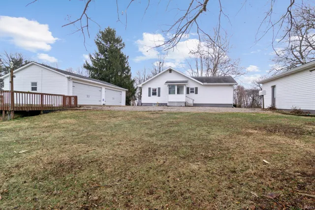 $275,000 | 10800 Highway 65, Cynthiana, IN 47612