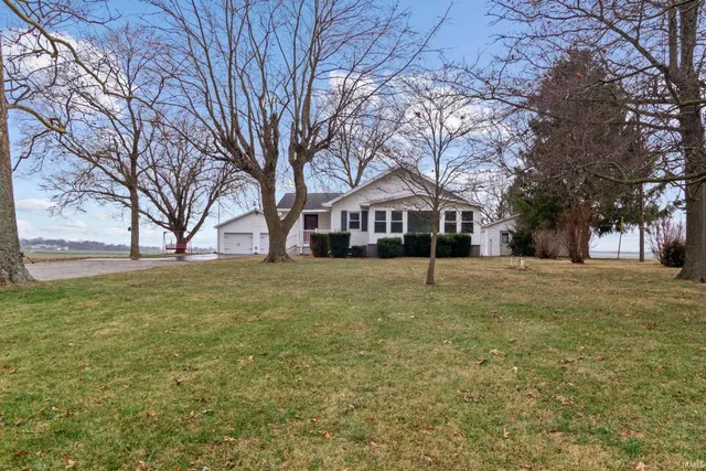 $275,000 | 10800 Highway 65, Cynthiana, IN 47612