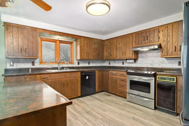 $275,000 | 10800 Highway 65, Cynthiana, IN 47612