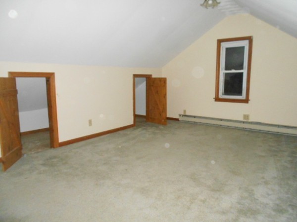 7 Neptune Avenue West Springfield, MA 01089 - Photo 20 of 27