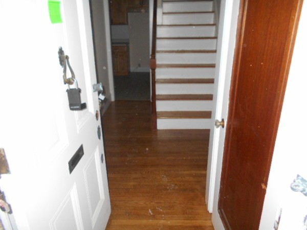 7 Neptune Avenue West Springfield, MA 01089 - Photo 6 of 27