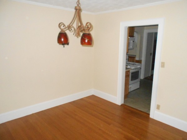 7 Neptune Avenue West Springfield, MA 01089 - Photo 9 of 27