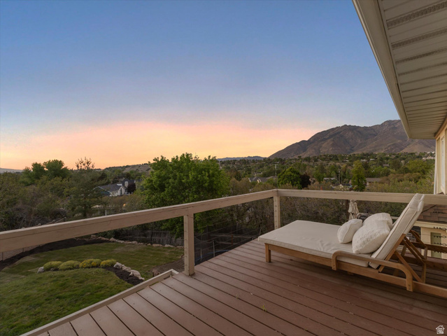 8318 Ridge Point Road Sandy, UT 84093 - Photo 27 of 46