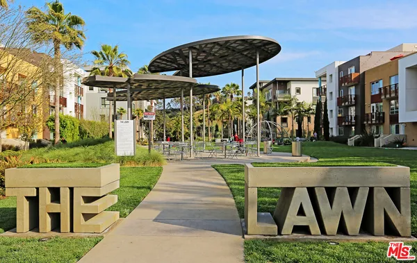 $3,000 | 13200 Pacific Promenade, Unit 341, Playa Vista, CA 90094