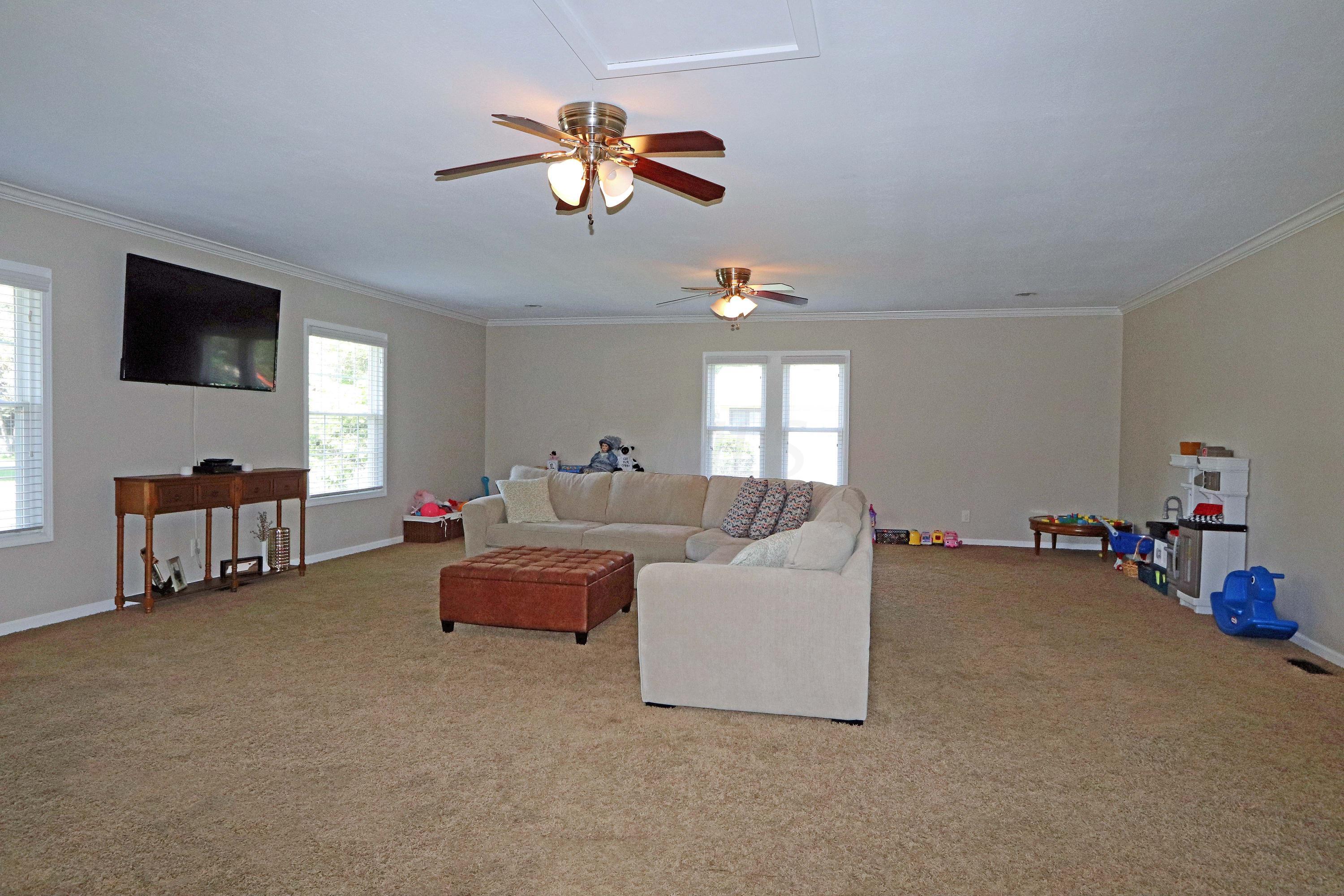 4338 Cameron Road Hilliard, OH 43026 - Photo 15 of 49 Gallery Image 15