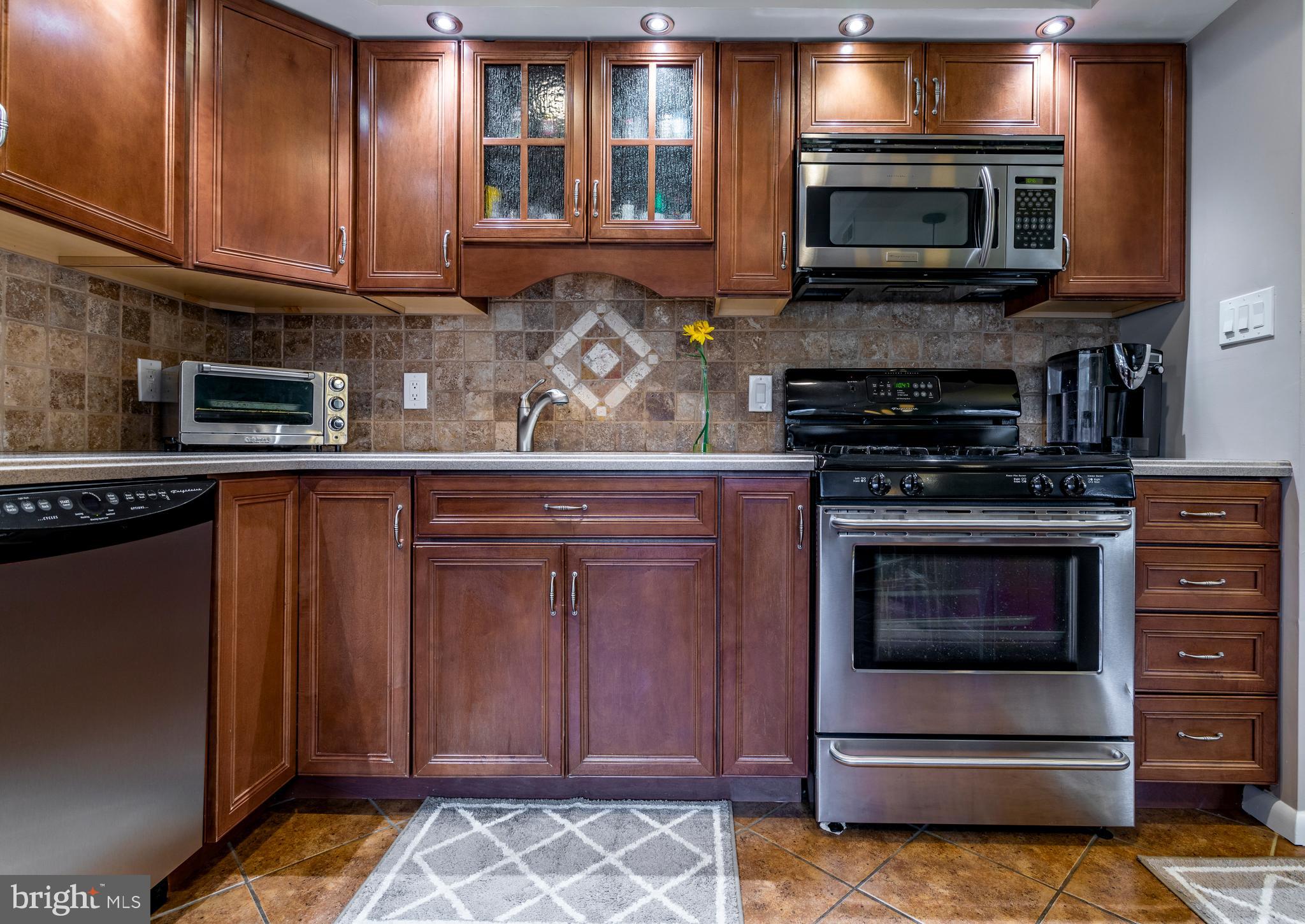 622 West Washington Street Riverside, NJ 08075 - Photo 18 of 46