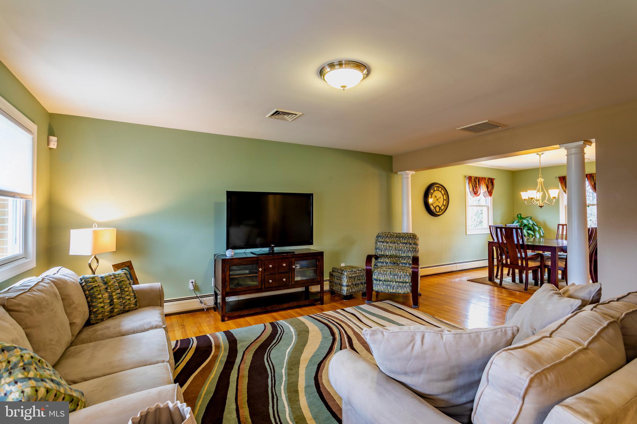 622 West Washington Street Riverside, NJ 08075 - Photo 9 of 46