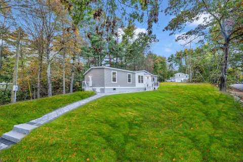 $379,000 | 6 Gina Drive, Rochester, NH 03867
