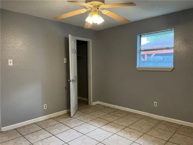 $1,600 | 8542 Dinkins Street, New Orleans, LA 70127