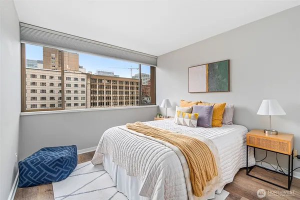 $535,000 | 1120 8th Avenue, Unit 904, Seattle, WA 98101