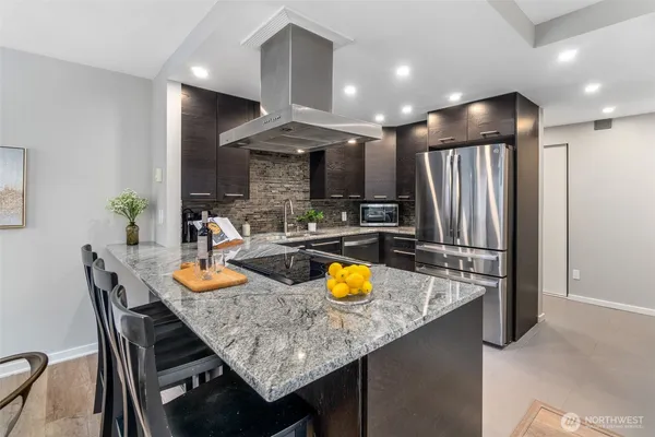 $535,000 | 1120 8th Avenue, Unit 904, Seattle, WA 98101