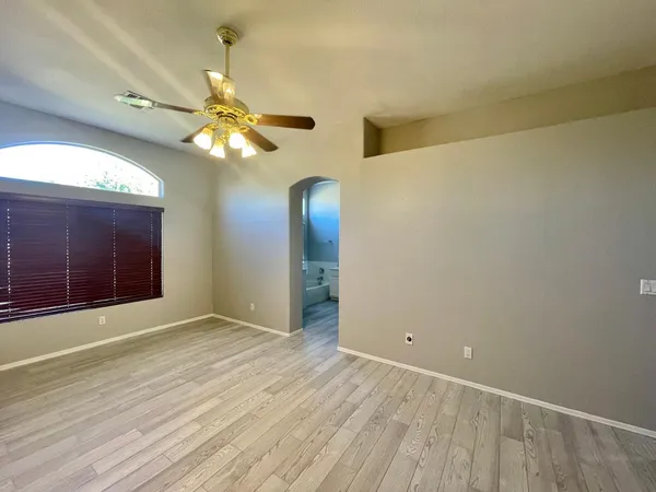$2,595 | 686 West Del Rio Street, Gilbert, AZ 85233