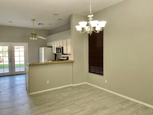 $2,595 | 686 West Del Rio Street, Gilbert, AZ 85233