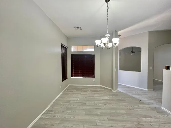 $2,595 | 686 West Del Rio Street, Gilbert, AZ 85233