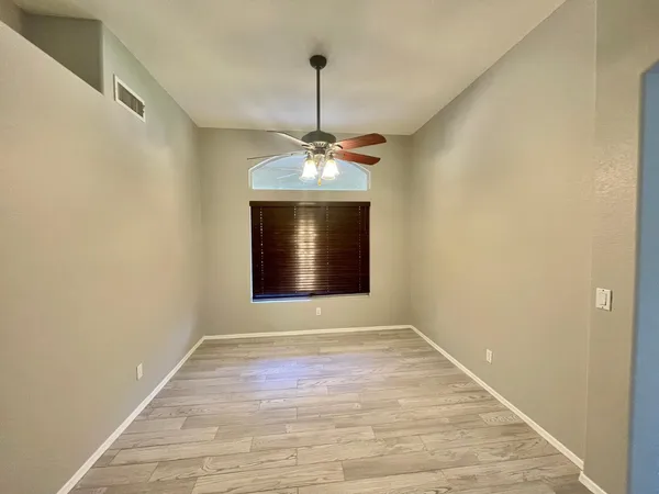 $2,595 | 686 West Del Rio Street, Gilbert, AZ 85233