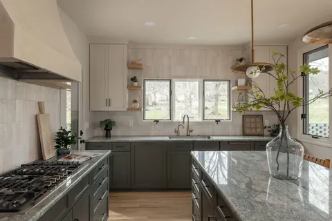 $1,981,585 | 29 Washington Park, Nashville, TN 37205