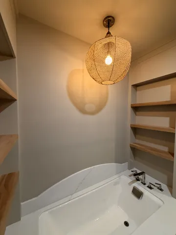 $1,981,585 | 29 Washington Park, Nashville, TN 37205