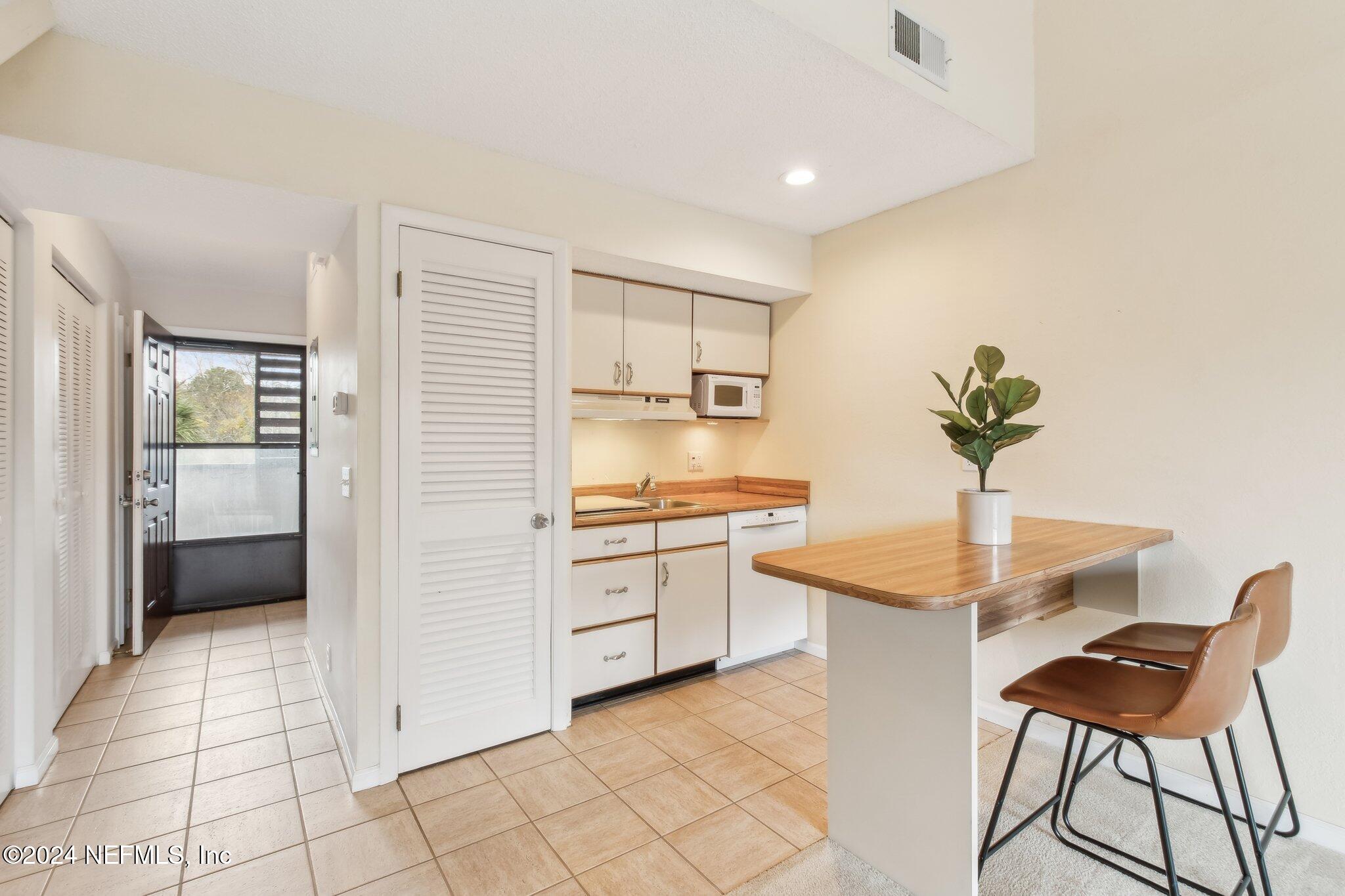 1255 Ponce Island Drive, Unit E764 St. Augustine, FL 32095 - Photo 13 of 38 13-web-or-mls-Ponce Island Dr 764-013