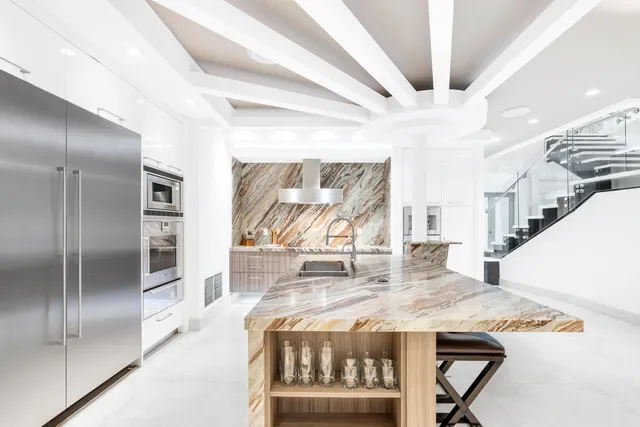 $4,750,000 | 3917 Southwest 42nd Avenue, Miami, FL 33133