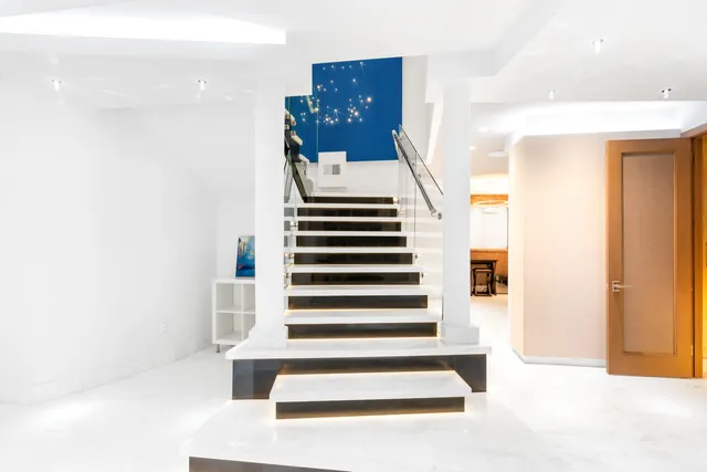 $4,750,000 | 3917 Southwest 42nd Avenue, Miami, FL 33133