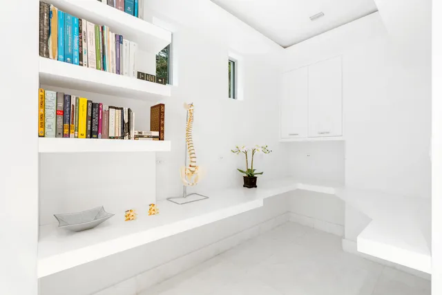 $4,750,000 | 3917 Southwest 42nd Avenue, Miami, FL 33133