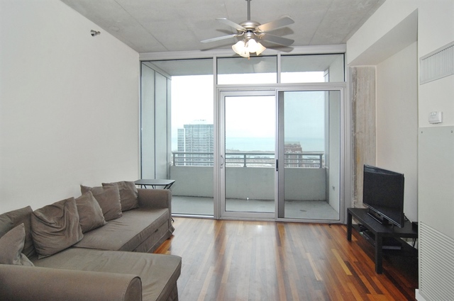 1720 South Michigan Avenue, Unit 2802 Chicago, IL 60616 - Photo 2 of 10