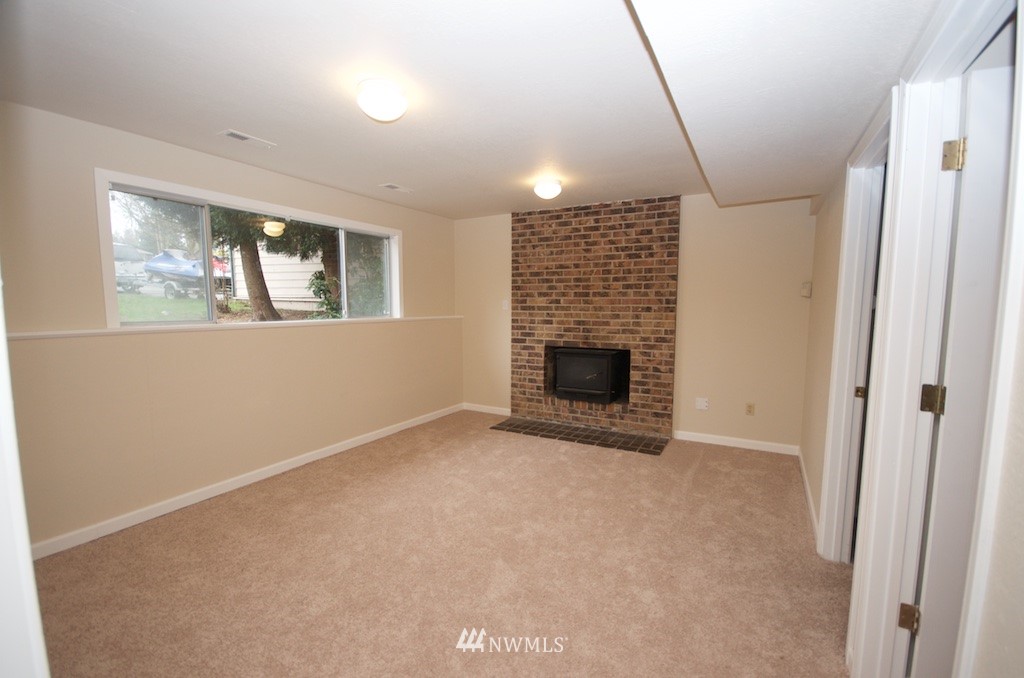 4731 236th Place Southeast Bothell, WA 98021 - Photo 14 of 16