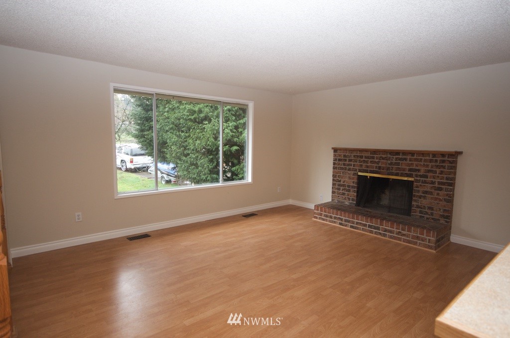 4731 236th Place Southeast Bothell, WA 98021 - Photo 3 of 16