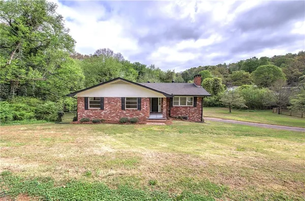$349,900 | 106 Sunset Drive Southeast, Lindale, GA 30147