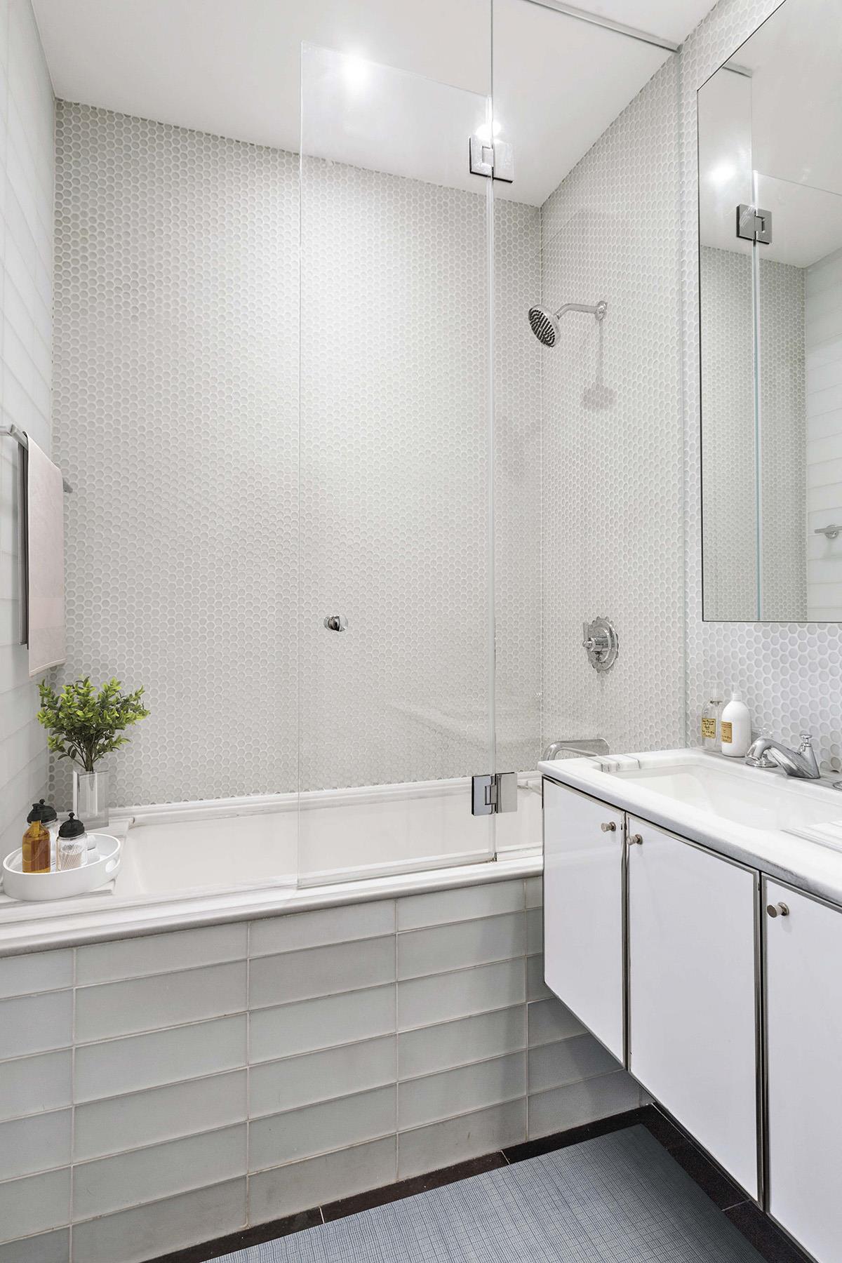 25 Broad Street, Unit 20K Manhattan, NY 10004 - Photo 6 of 7