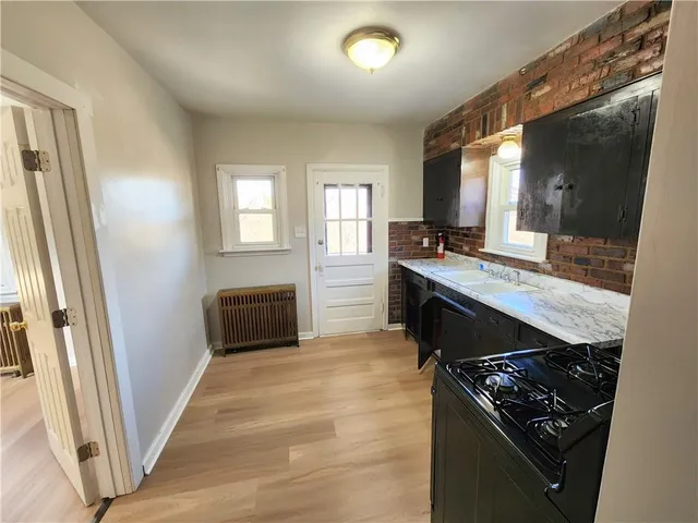 $950 | 821 Worthington Avenue, Clairton, PA 15025