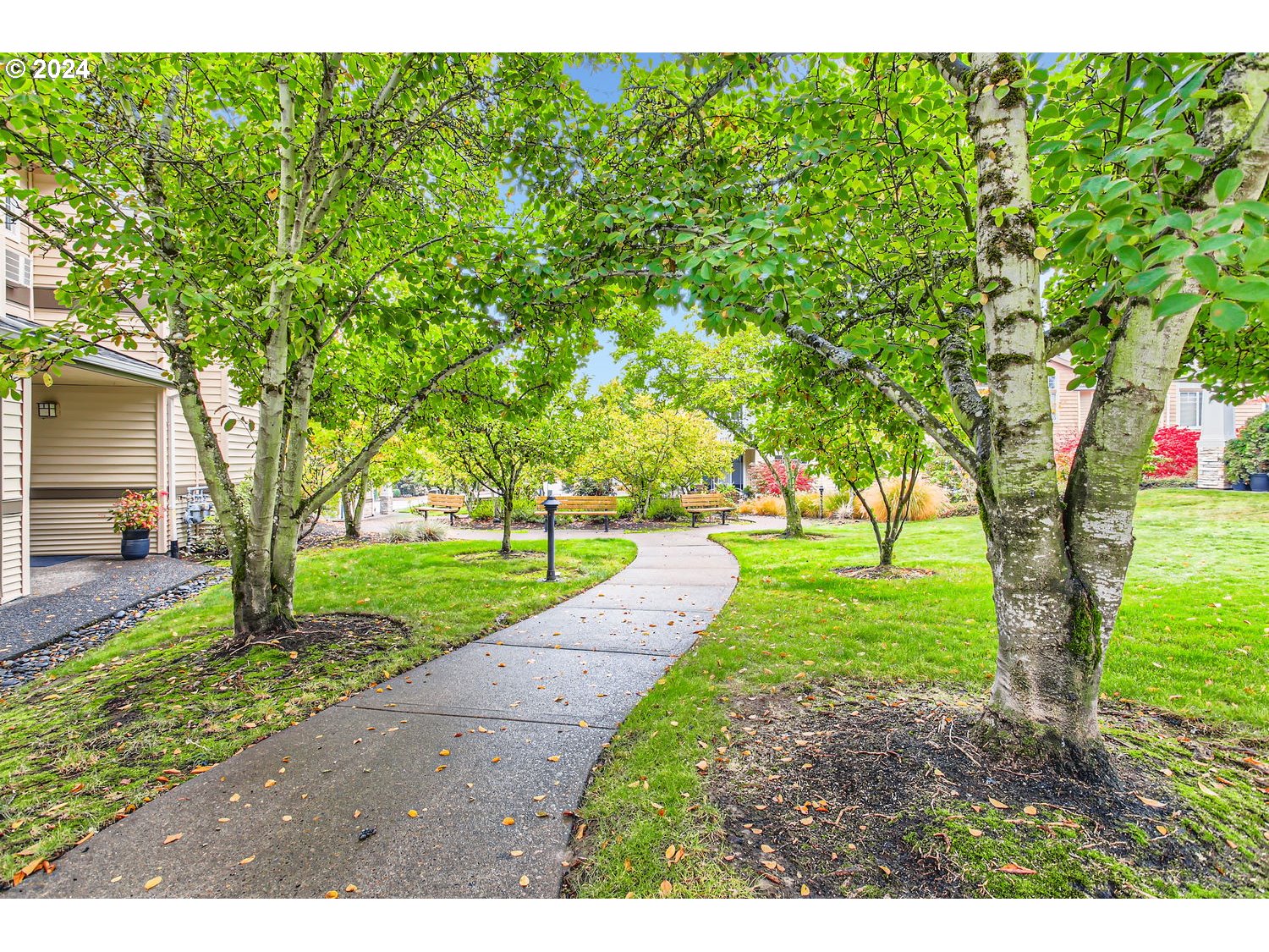 14740 Southwest Sandhill Loop, Unit 203 Beaverton, OR 97007 - Photo 35 of 35 a park with large trees