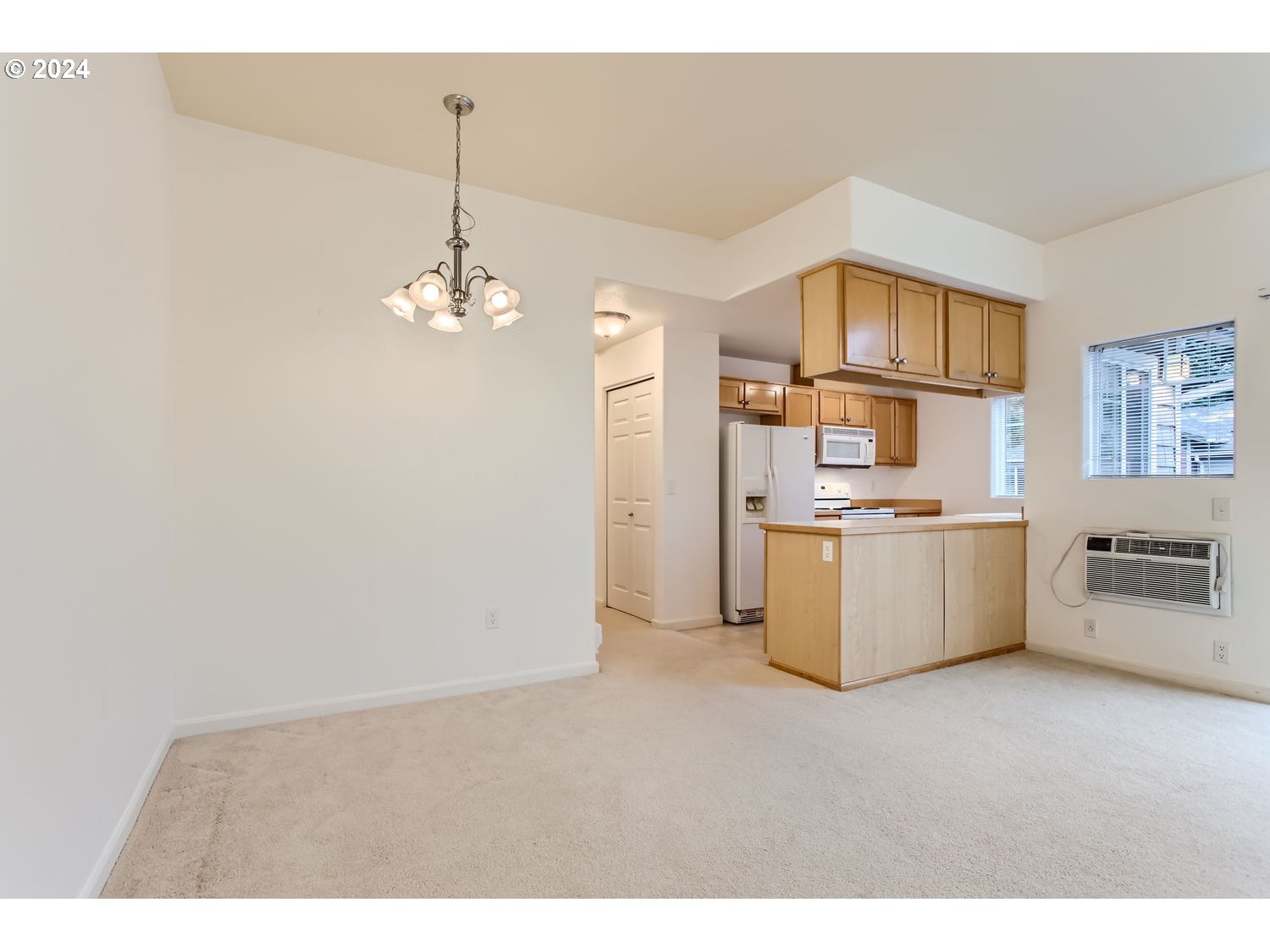 14740 Southwest Sandhill Loop, Unit 203 Beaverton, OR 97007 - Photo 9 of 35