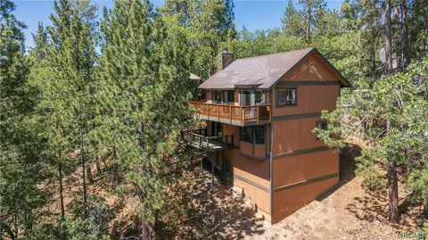 $549,900 | 696 Menlo Drive, Big Bear Lake, CA 92315