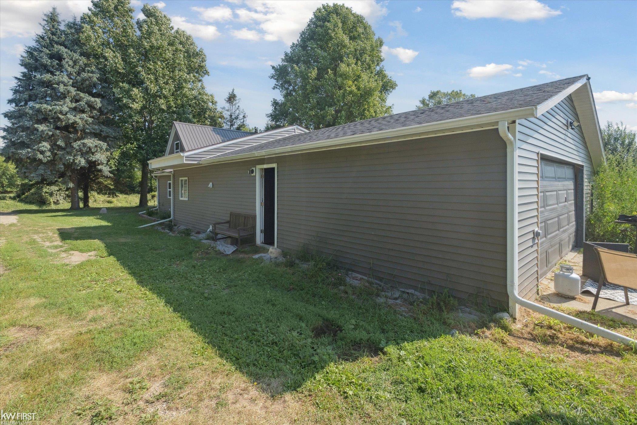 1575 West Barnes Road Fostoria, MI 48435 - Photo 30 of 39 50185045-7b7904ac-f4f3-4ae1-847a-5bec8f52b851.JPG