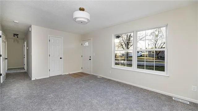 $314,000 | 16207 Terry Avenue, Belton, MO 64012