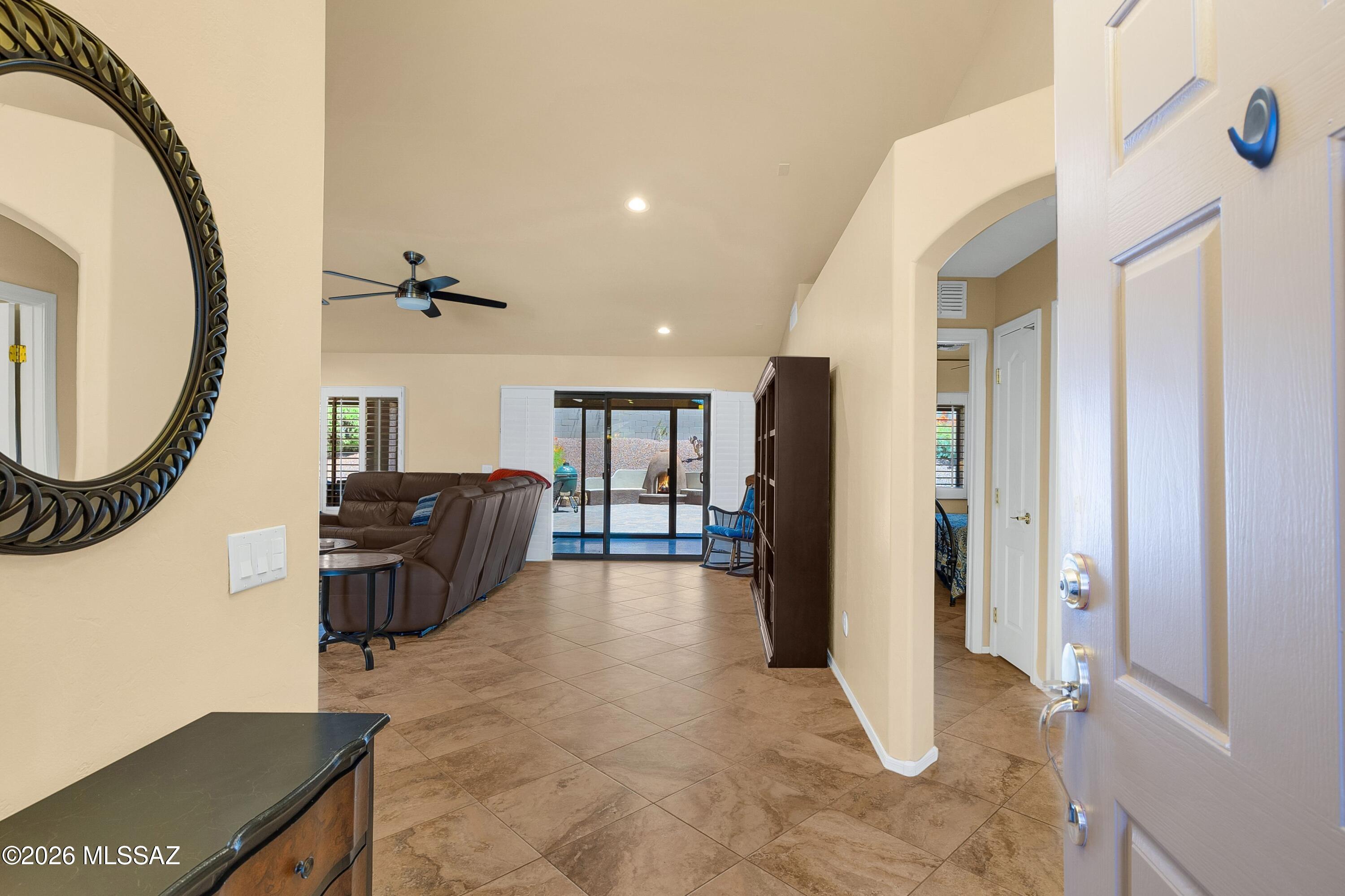 61852 East Sandlewood Road Tucson, AZ 85739 - Photo 9 of 50 Come on in